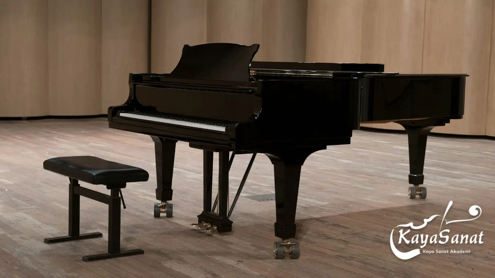 https://kayasanatakademi.com/yeni-baslayanlar-icin-dijital-piyano-onerisi/