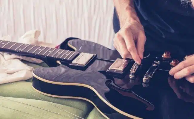 Gitar Satın Alırken Mutlaka Bilmeniz Gerekenler