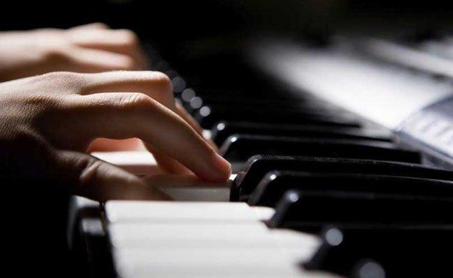 Piyano Başında Nasıl Doğru Şekilde Oturmalıyız?