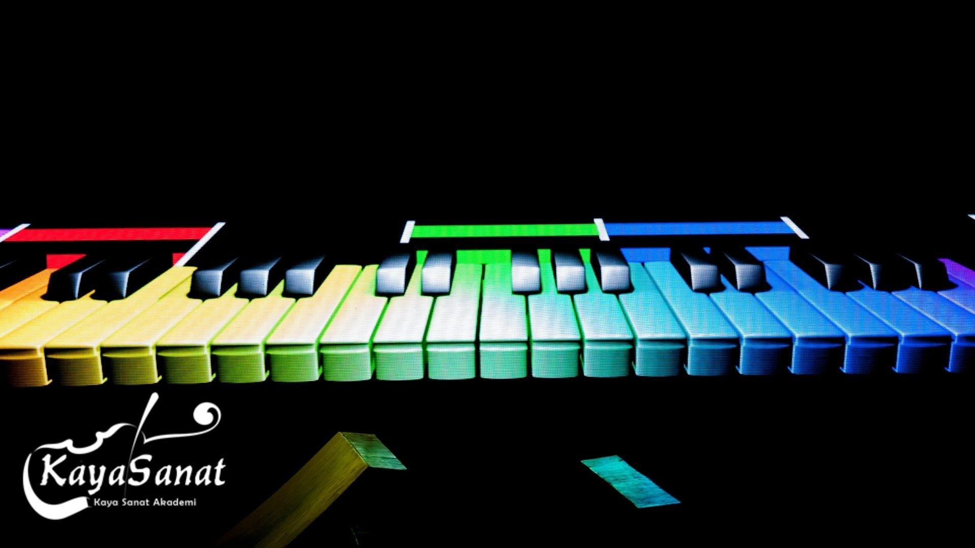 Renklerle Piyano Öğrenmek